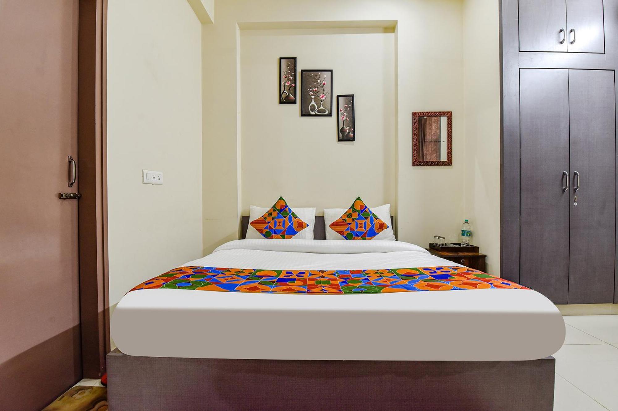Fabhotel Moon Light Palace Jaipur Exteriör bild